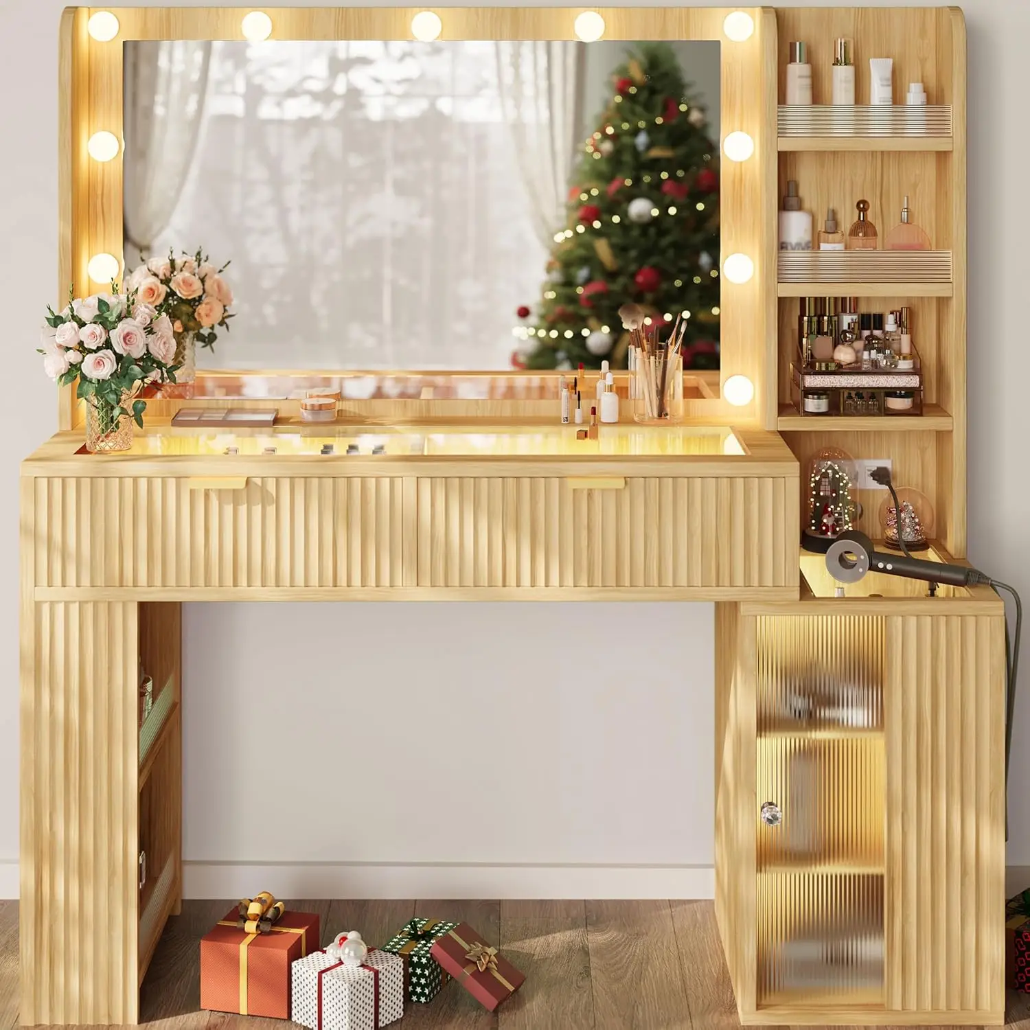47'' Fluted Makeup …