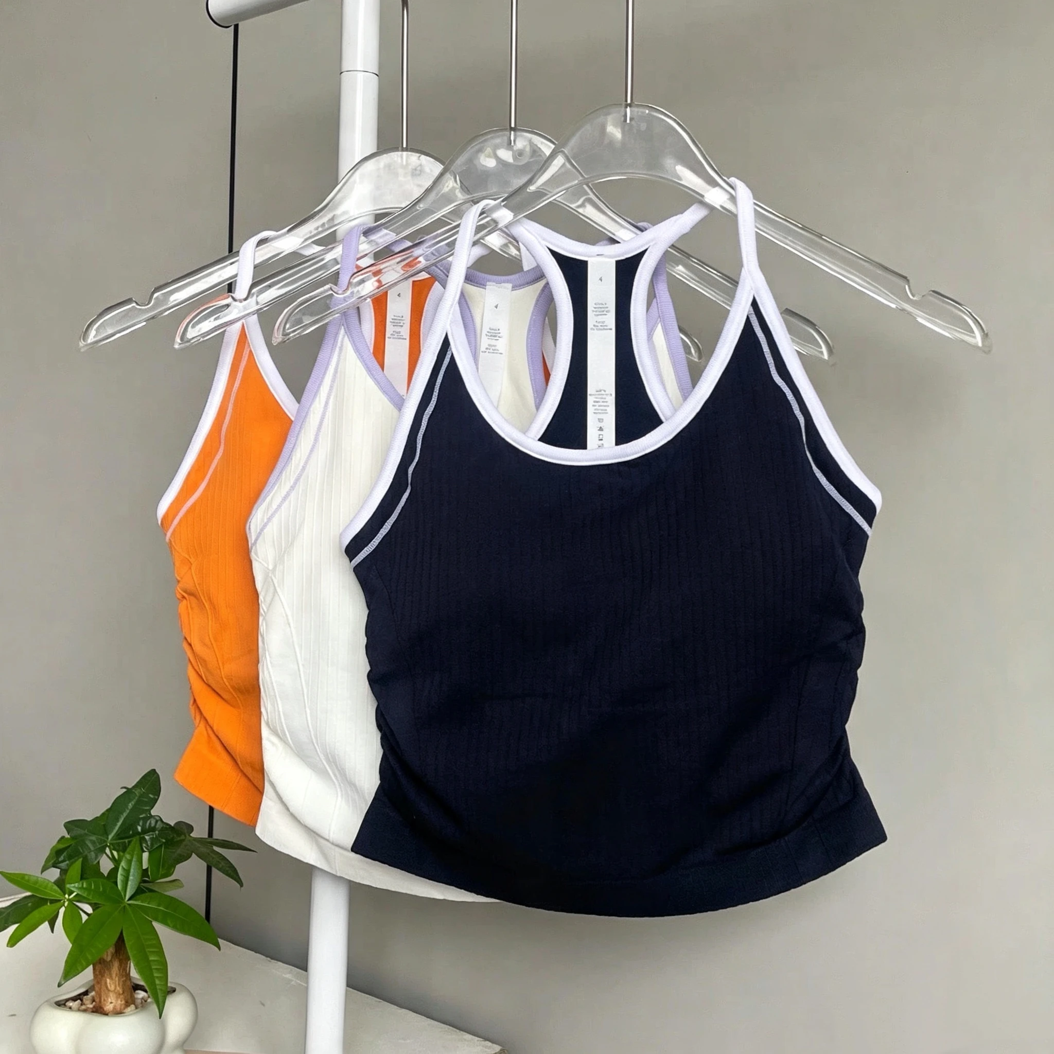 Damen Color-Block-Träger-Sporttop, Taillenformendes Yoga-Pilates-Fitness-BH mit eingebauten Polstern – Detail 9