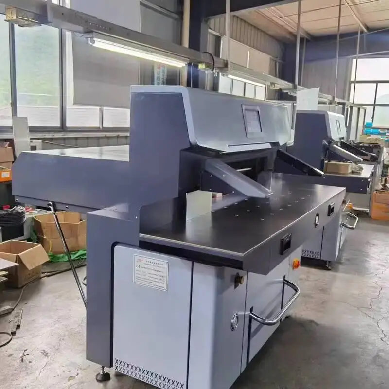 Industrial Heavy Duty Hydraulic Computerized Guillotine Paper Cutter 920mm Paper Cutting Machine