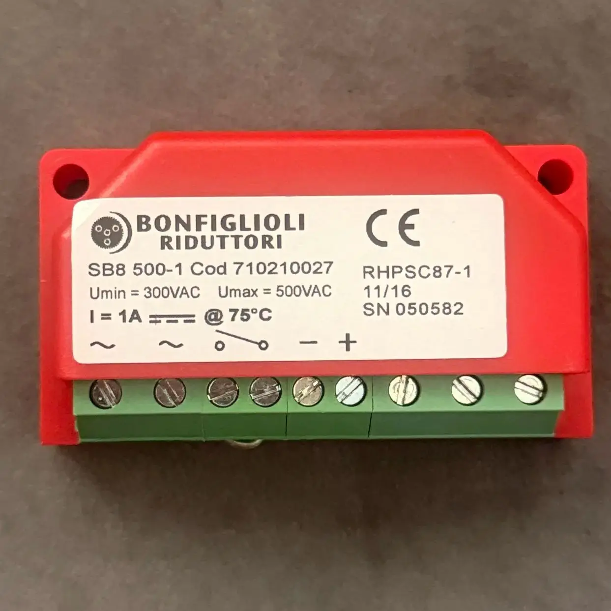 

SB8 500-1 710210027 300 Vac 500 1A BONFIGLIOLI RHPSC87-1