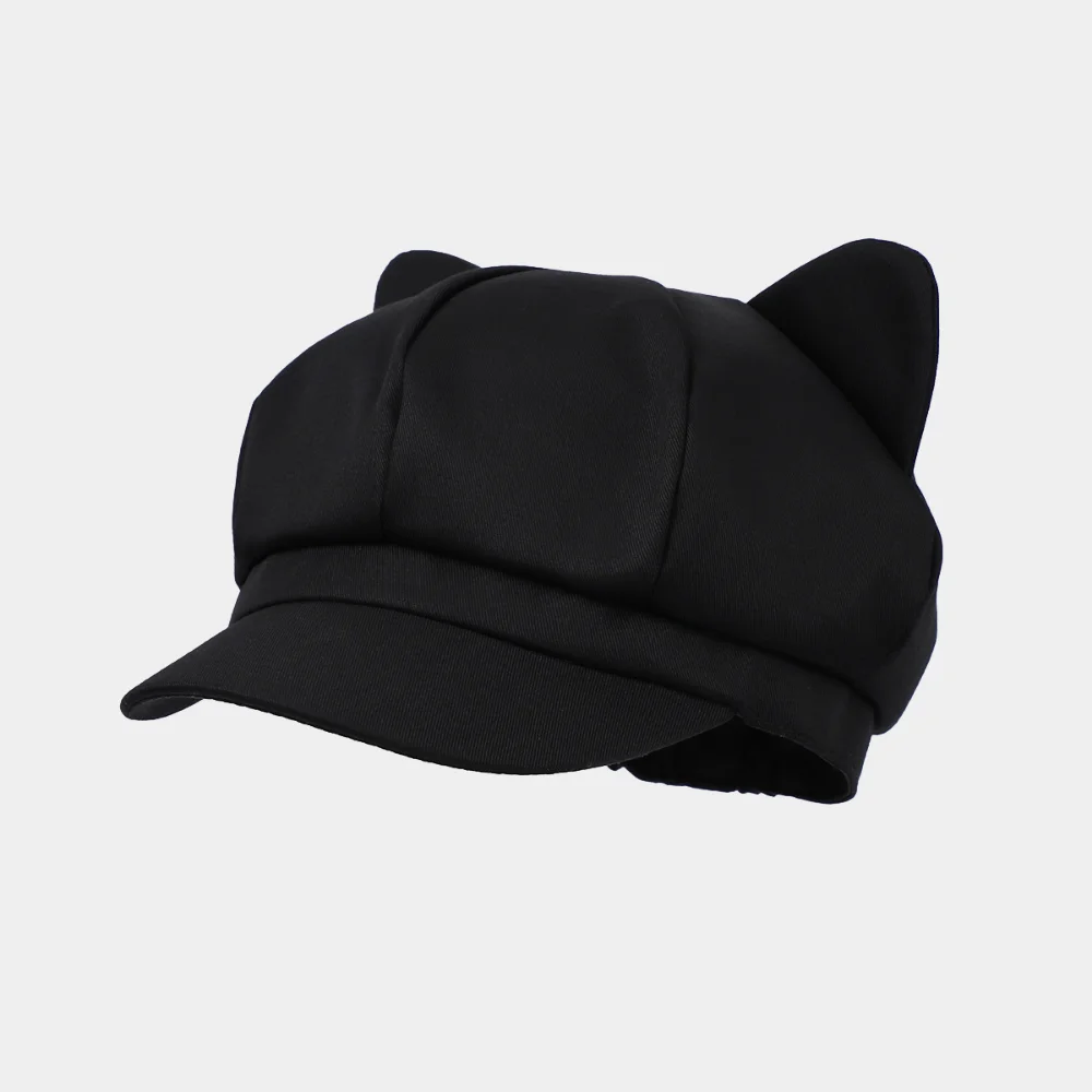 Cute cat ears, octagonal newsboy hat with rear pleats and adjustable strap for head circumference, suitable for daily use.