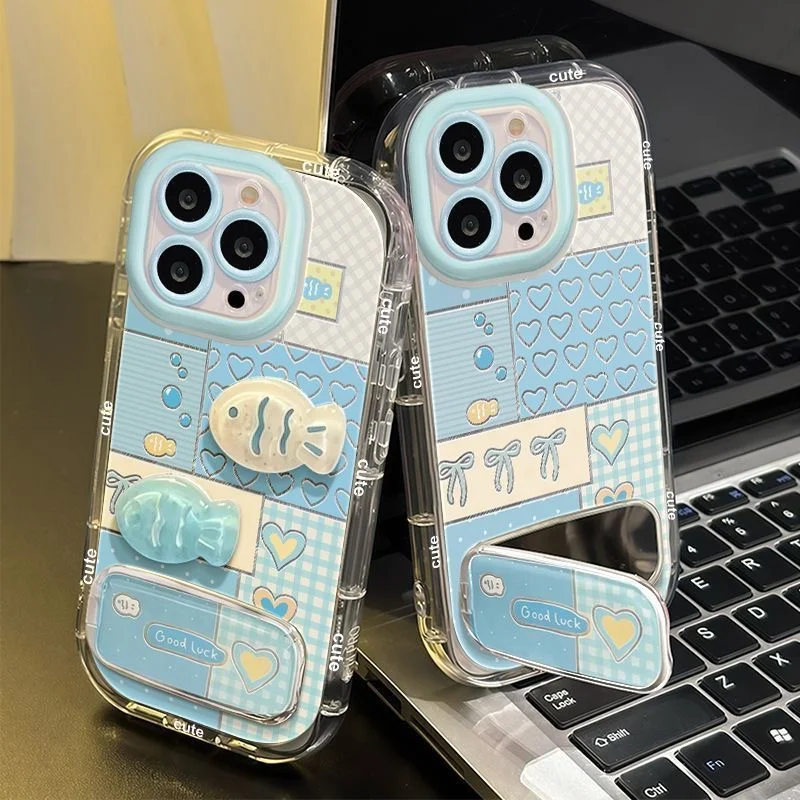 Cremefarbene, gitterartige, herzförmige, dreidimensionale Handyhülle mit kleinen Fischen und Spiegelhalterung für iPhone 13 14 15 16 17 18 Pro Max – Detail 1