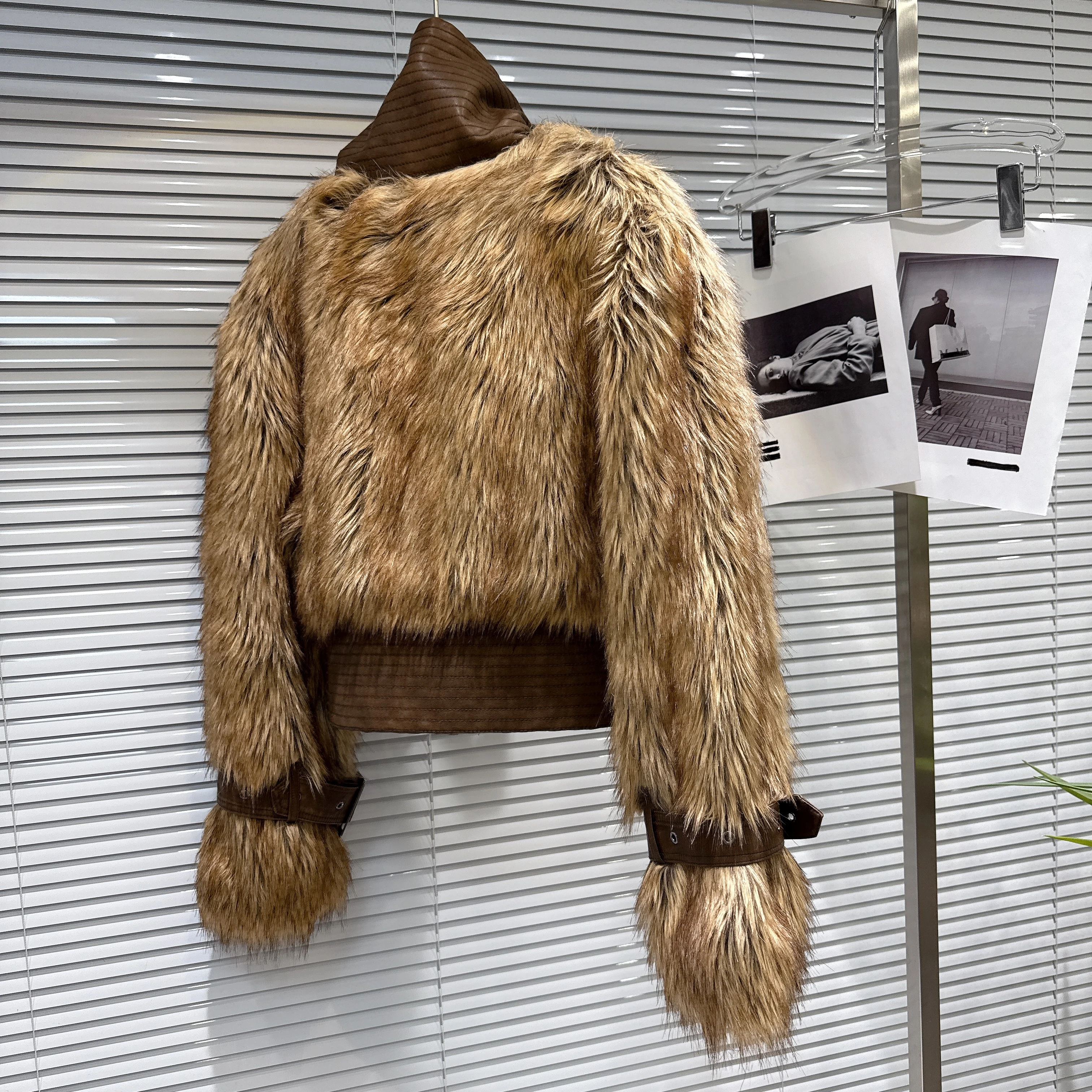 2025 شتاء جديد حلو كول حار بنات صديقة للبيئة الفراء والجلود تصميم معطف الفرو قمة فاخرة رقيق الدافئة قصيرة فروي سترة #4