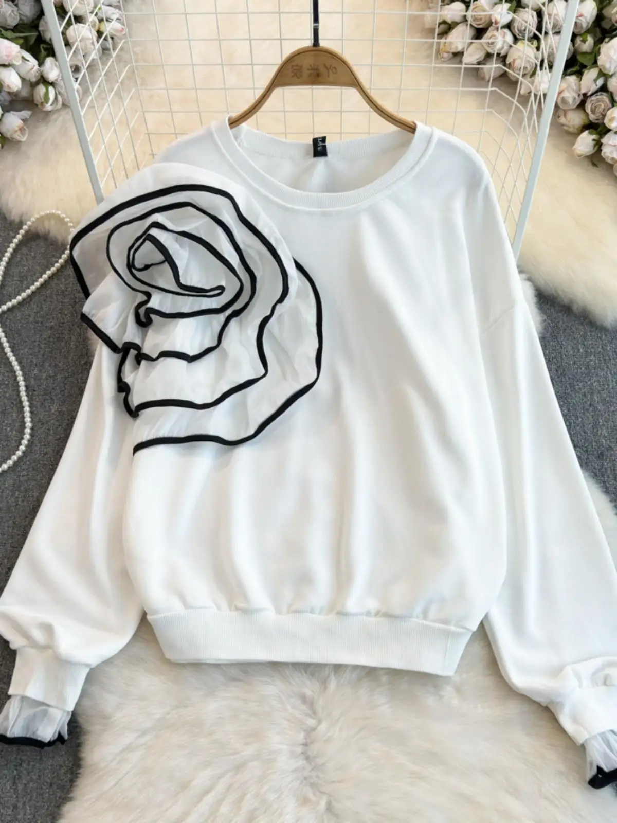 

Slimming Me Splice 3D Flower Long Sve round Ne Loose Casual Sweatirt Women's Loose Fit Top Faionable Spring Autumn