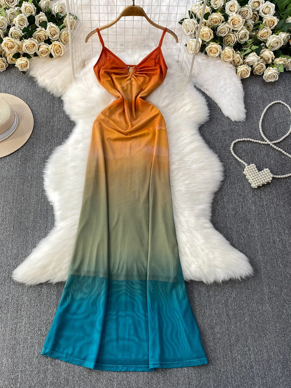 

Pure Desire Design Hollow out V-Ne Strap Dr Women's Autumn Winter High-End adient Color Me Knee-Length Skirt