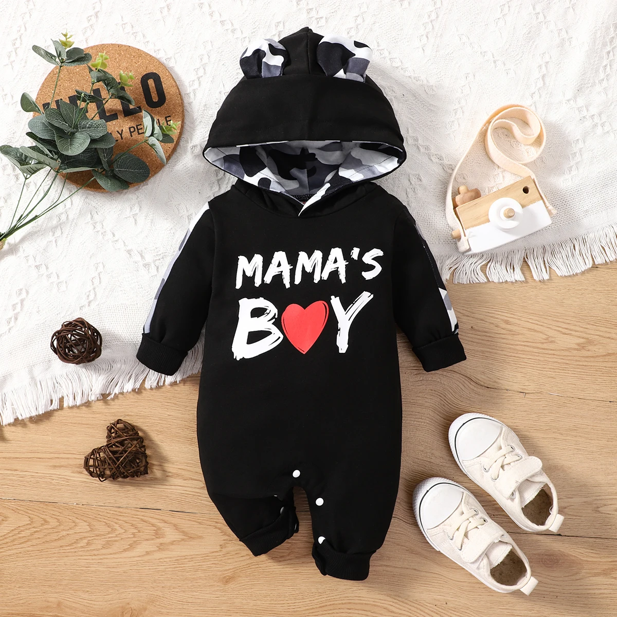 PatPat Baby Boy Letter Print 3D Ears Detail Camouflage Lined Hooded Fleece Spliced Long-sleeve Jumpsuit