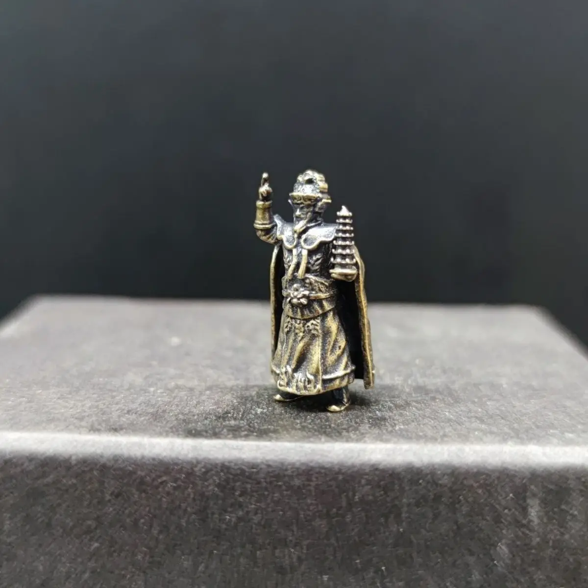 Brass Statue of Pagoda-Bearing Heavenly King Li, Miniature Aquatic and Terrestrial Tank Scenery, Chen Tang Pass Li Jing Figurine
