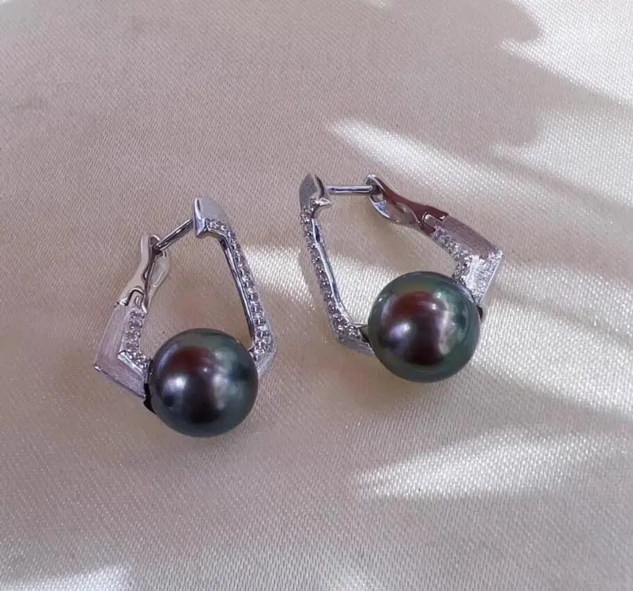 

Stunning Pair of 9-10mm natural south sea white round pearl earring 925s