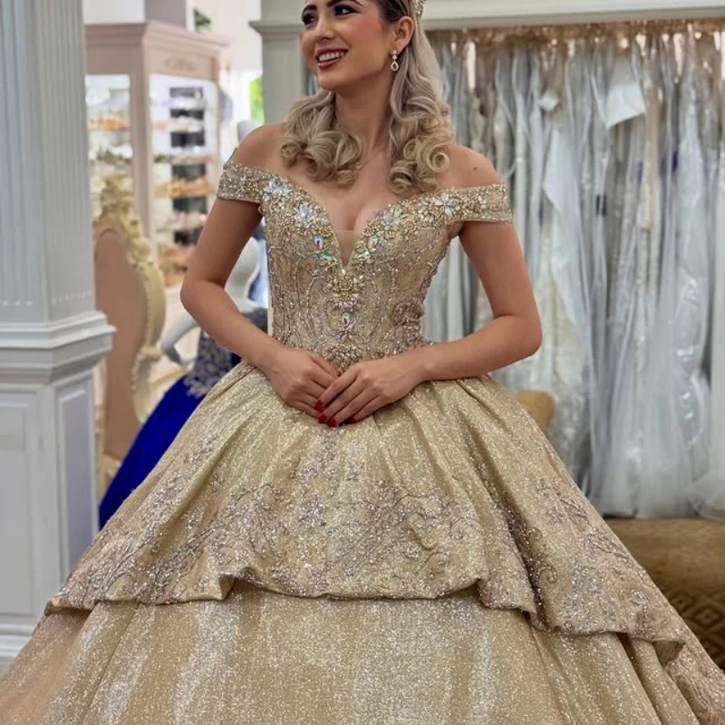 

Customized Shiny golden Quinceanera Dresses Off the Shoulder sequin applique Lace layering Long tail Vestido 15 Quinceanera