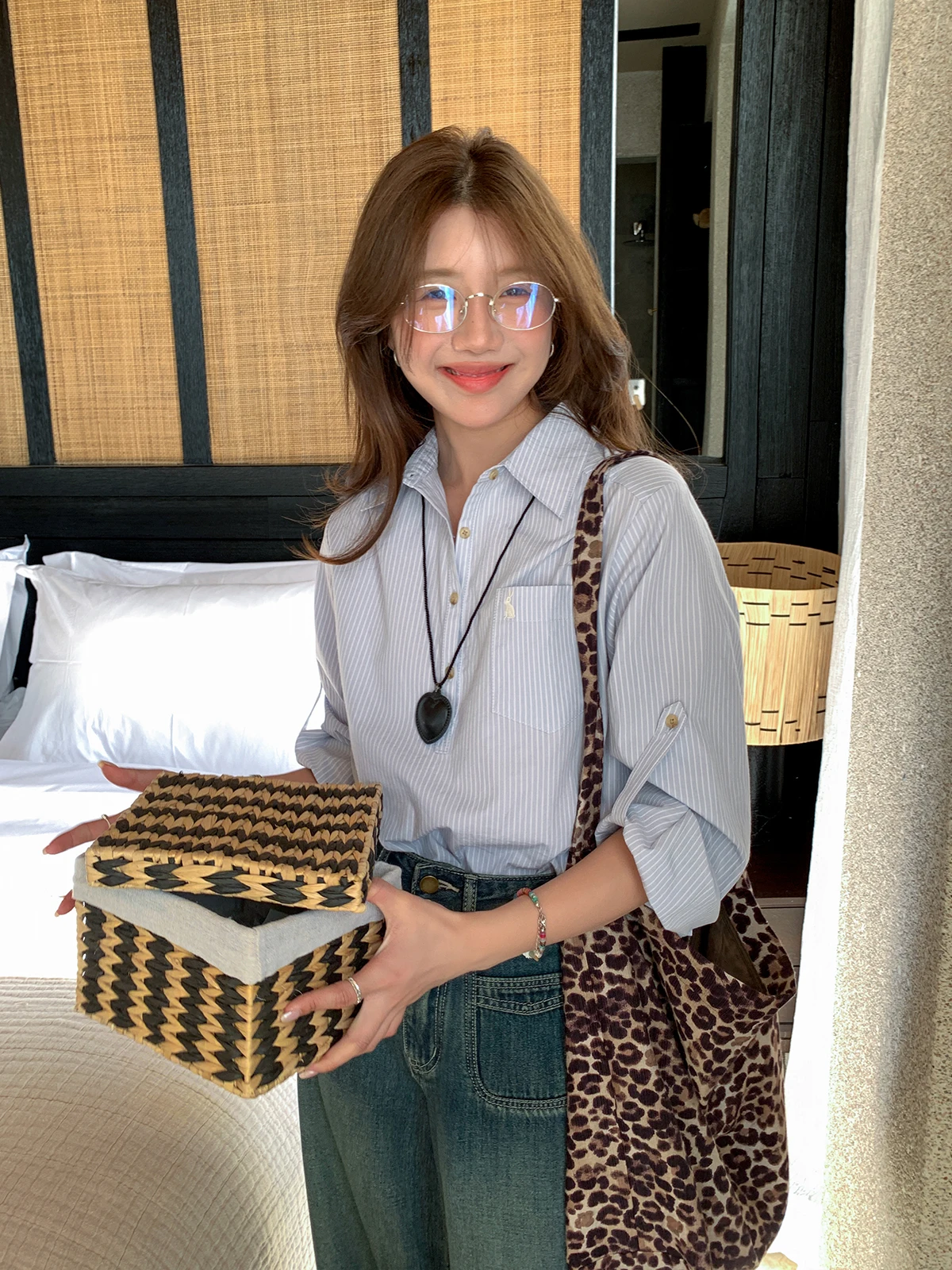 

Женская рубашка Sisilyon в полоску с вышивкой, с открытым передом, двусторонняя, из хлопка, для повседневной носки, в корейском стиле, прямого кроя, с длинными рукавами