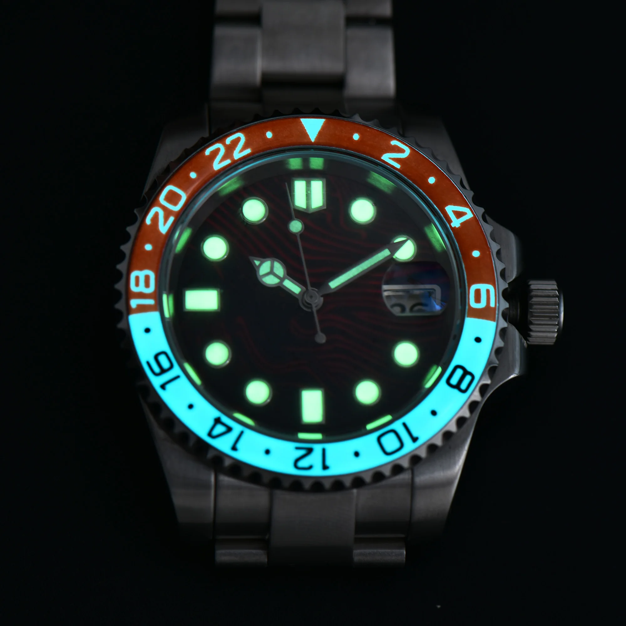 Orologio da uomo di lusso da 40 mm Orologio NH35 Orologio con luce notturna completa Orologio impermeabile con vetro zaffiro Orologio meccanico con movimento automatico