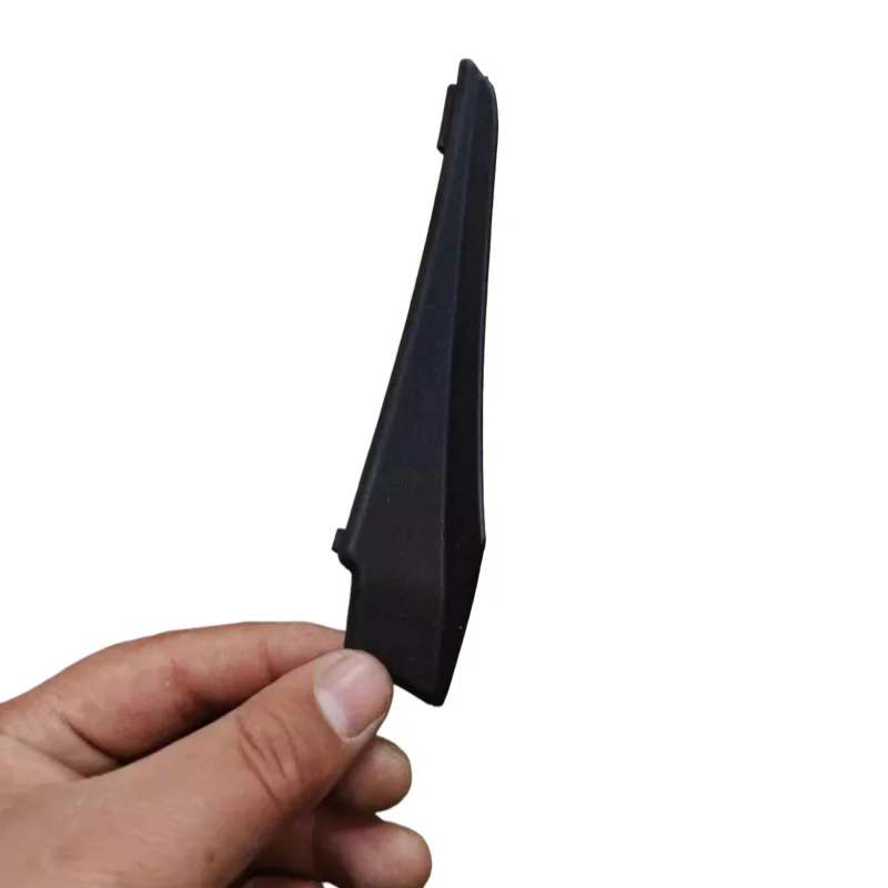 13424425 13424425 مناسبة لسيارة شيفروليه الرائدة الجديدة ممسحة كروز لوحة توجيه شريط لاصق جانبي مانع تسرب الزجاج الأمامي والعتاد الأمامي