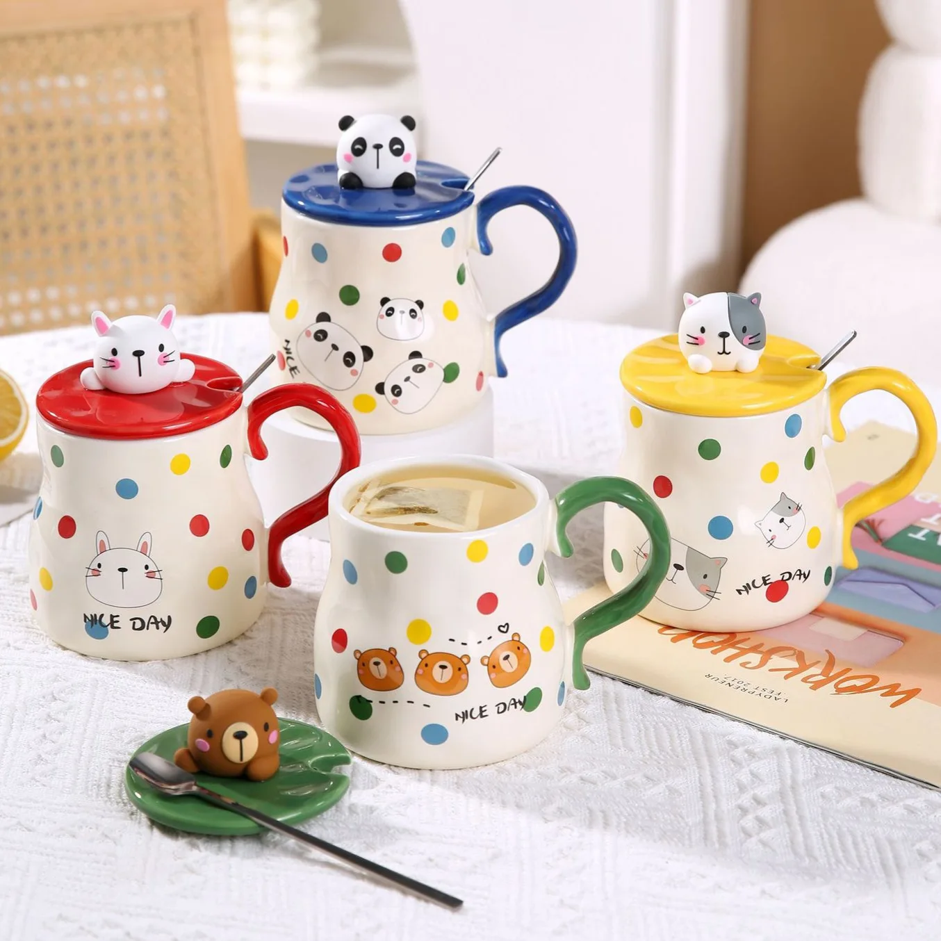 

Cute INS Ceramic Coffee Mug Creative Polka Dot 3D Animal Lid Coffee Cup Couples Mugs Breakfast Milk Tea Mug Valentine's Day Gift