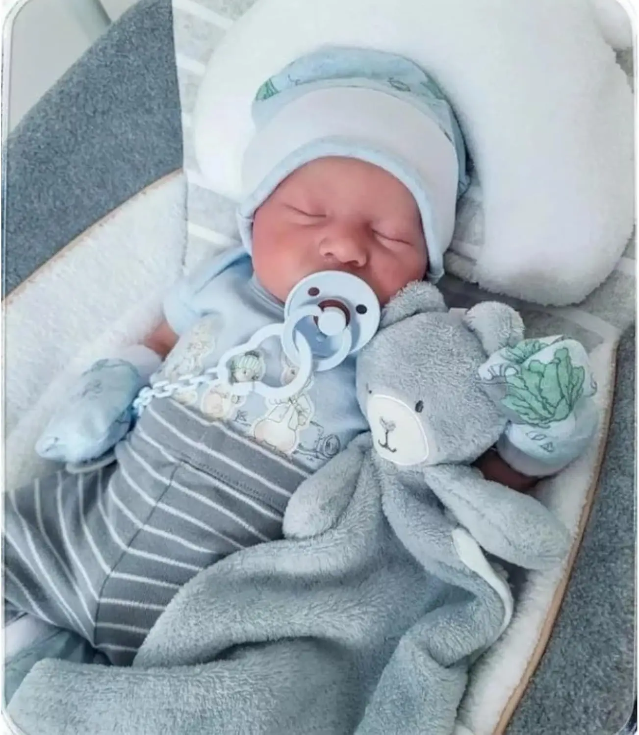 

Realistic Reborn Dolls Levi - 18 Inch Lifelike Sleeping Baby Boy That Look Real Soft Cloth Body Newborn Baby Dolls Poseable Adva