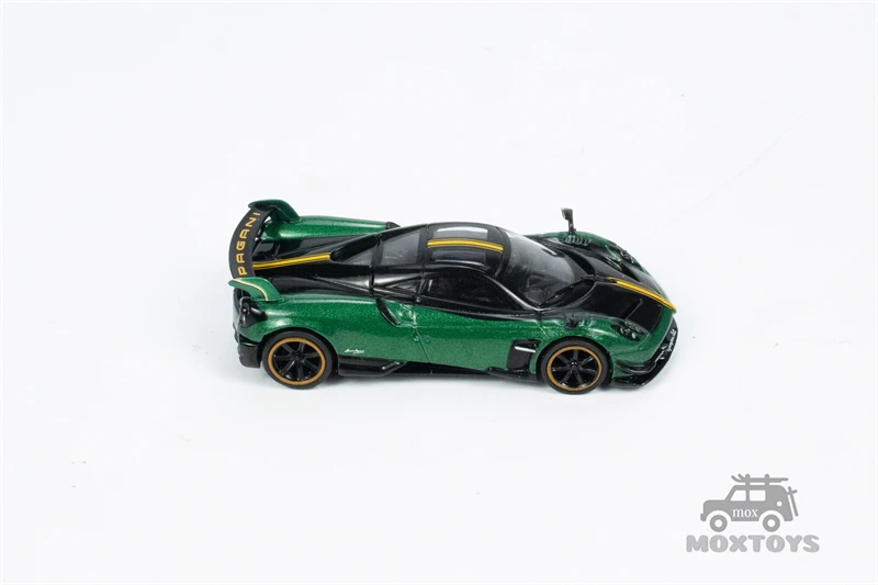 Tarmac Works 1:64 Pagani Huayra BC Green Diecast Model Car