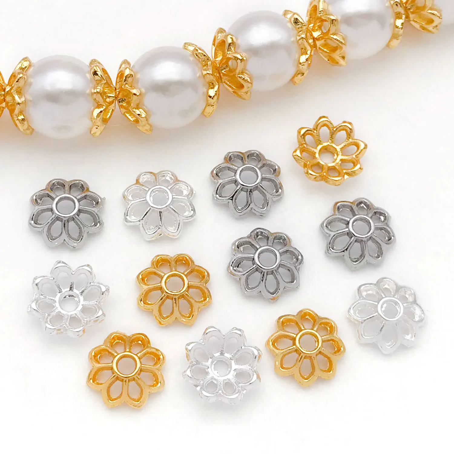 20 Stück 18K echt vergoldete Messing hohle Blumenkappen für Perlen, Perlenendkappen für DIY Armband Halskette Schmuckherstellung Zubehör