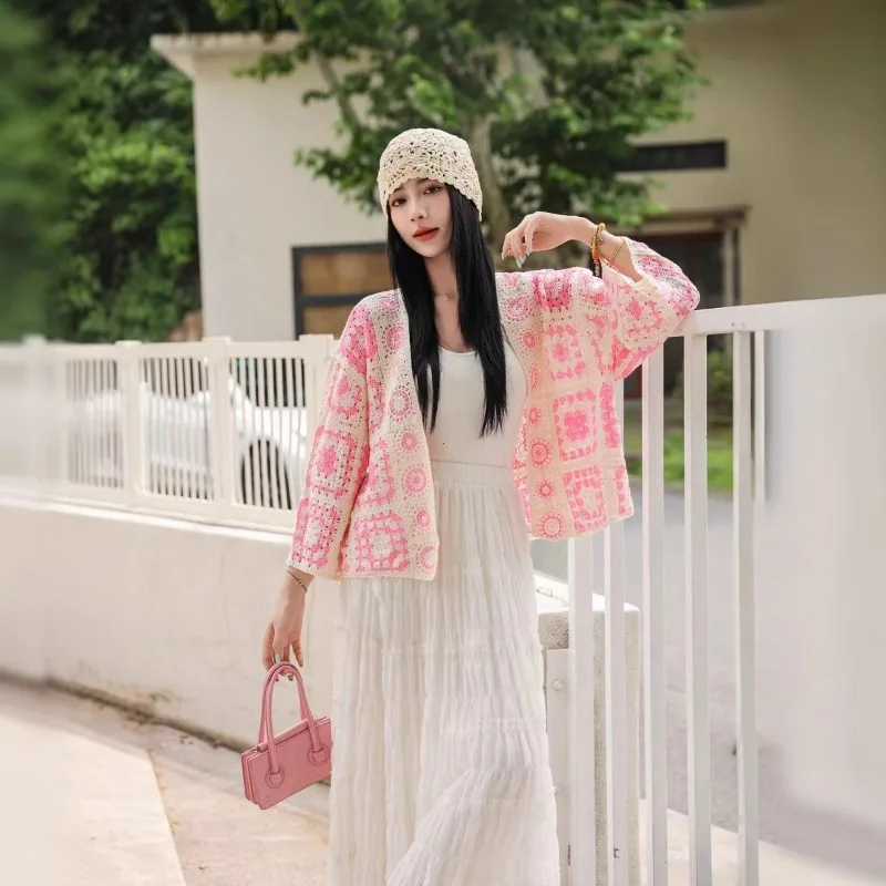 خمر بوهو فضفاض منقوشة بالأزرار الإناث طويلة الأكمام هوك زهرة الجوف القمم 2025 عطلة واقية من الشمس قميص غير رسمي