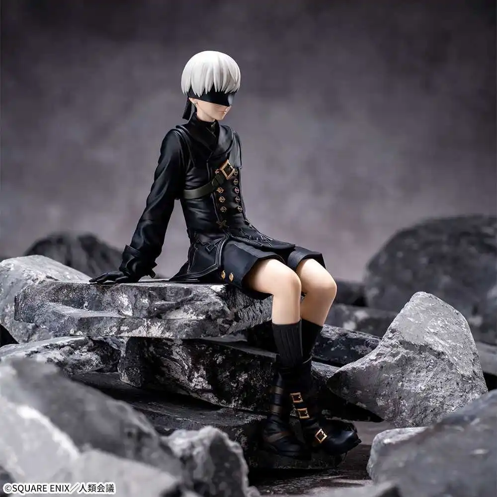 En stock Nier:Automata Figura de acción Yorha No. 2 Figuras de anime tipo B 2b 9s Estatua de postura sentada Colección Modelos Muñecas Juguetes