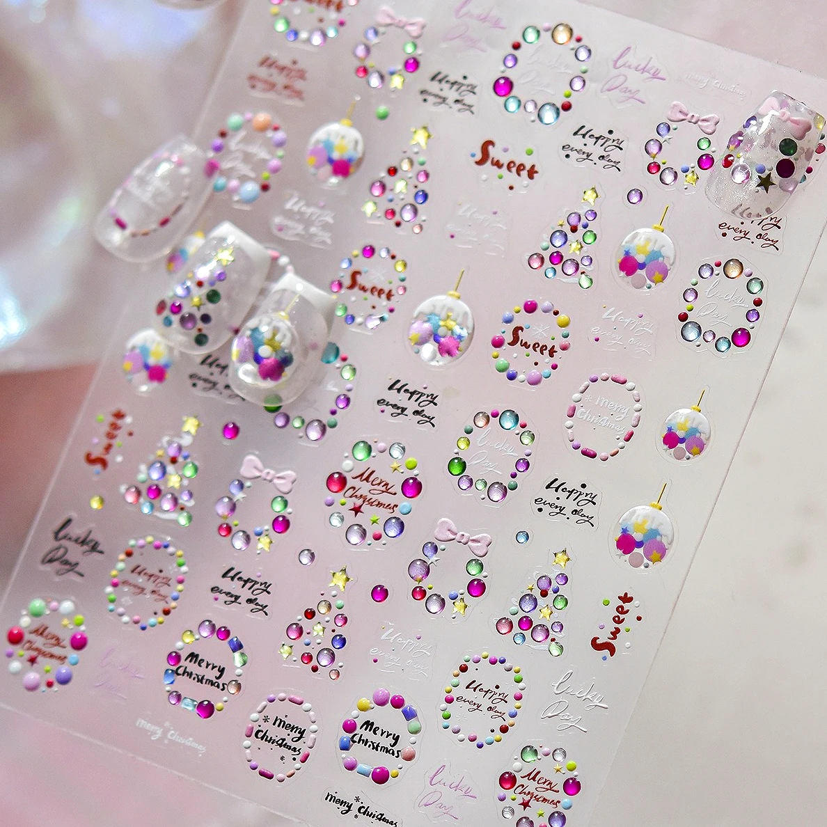 Corona navideña colorida, lazo, bola de cristal, cinta, Papá Noel, copo de nieve, muñeco de nieve, árbol, invierno, pegatinas para decoración de uñas encantadoras