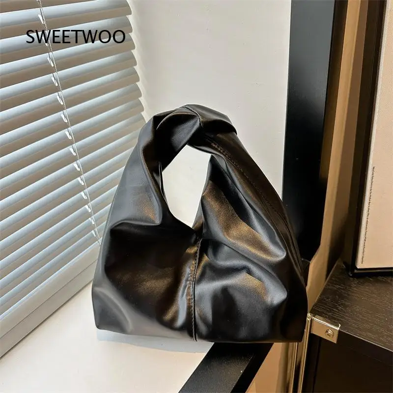 Minimalist Style Triangle Handbag For Ladies Knotted Top Design Solid Color Small Tote Bag