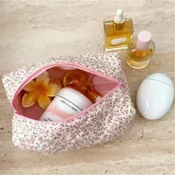 Organizer per riporre i trucchi trapuntati floreali gonfi borse per cosmetici con stampa floreale borsa per cosmetici da viaggio grande accessorio per il trucco