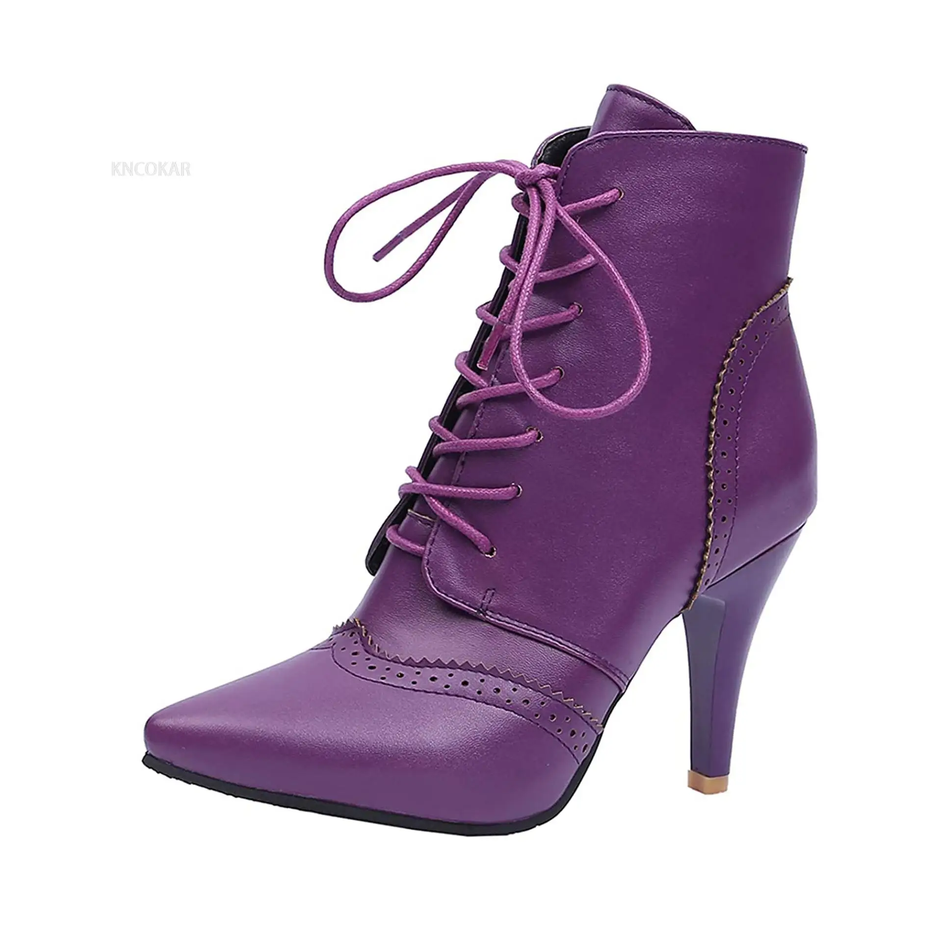 Autumn and Winter Retro Fashion Pointed High Heel Short Boots with Hollow Burnout Craft Women\'s Shoes
