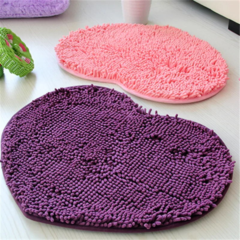 

Love Heart Shape Bathroom Carpet,Solid Green Red Bath Mats Doormat,Non-sllip Chenille Bedroom Rug Floor Mat