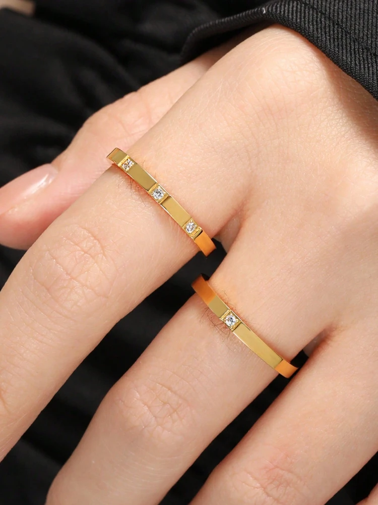 Anello in zircone avanzato con semplicità classica in argento sterling 925 per le donne Abiti quotidiani per la festa nuziale Gioielleria raffinata di alta qualità