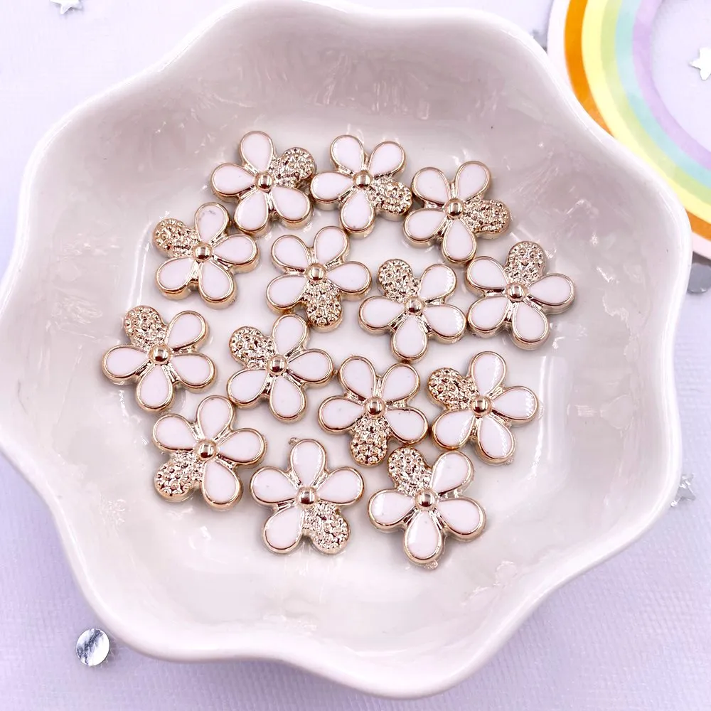 50pcs Colorful Acrylic white / black Color Golden Flower Flatback Buttons Applique DIY Scrapbook Ornaments Crafts Accessorie V02