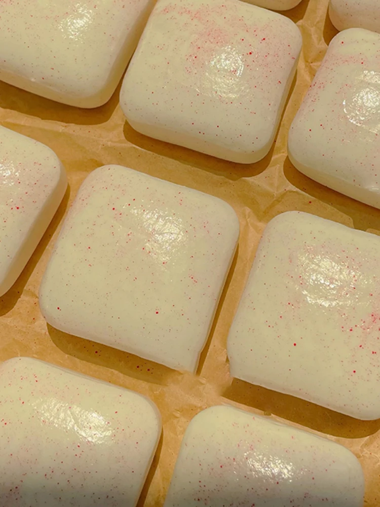 Quetschbares Simuliertes Quadratisches Brot-Spielzeug zur Stresslinderung Langsam Aufsteigendes Kleines Toast-Sensorik-Fidget-Spielzeug für Angstzustände ADHS Kinder Erwachsene