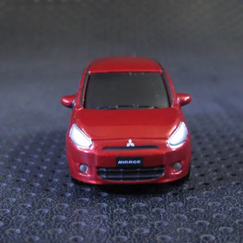 Original 1:64 Skala Motors Mirage Legeringssimuleringsbilmodell Klassisk Vuxensamling Statisk Display 12 best sales Pajero-leksak - №5