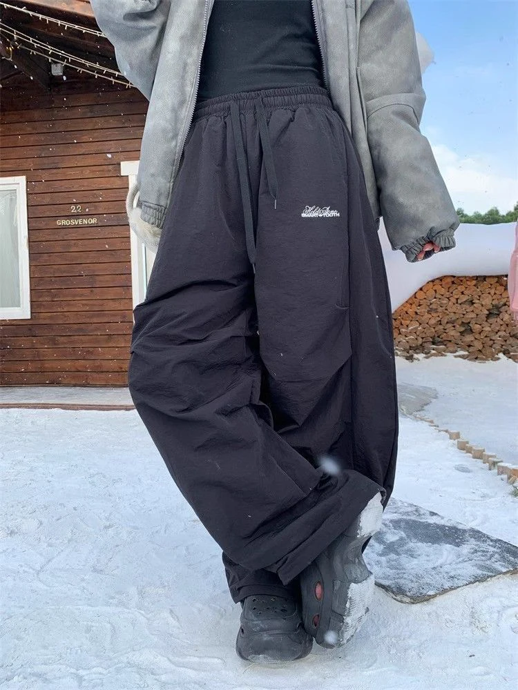 カーゴパンツ レディース グリーン 春 コットン ダンス ダメージ加工 オーバーサイズ シンプル レイヤード 通気性 アーバン ソーシャル ストリートウェア 若々しい