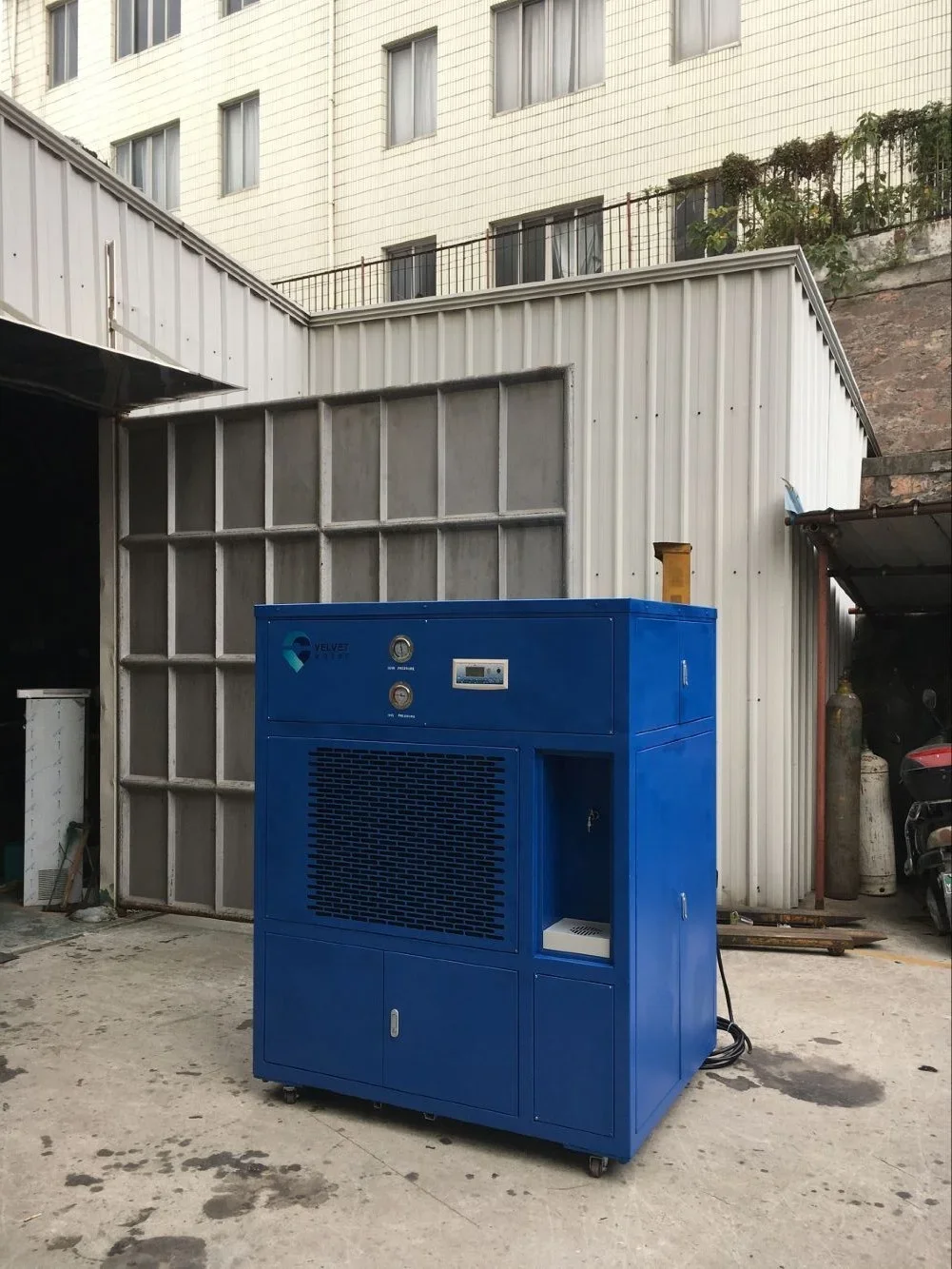 BEST SELL 250L Industrial Air Water Generator,Atmospheric Water Generator,water Make From air