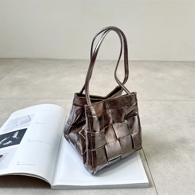 

Hanrted Tanned Leather Handbag Multi-Functional Casual Cute Small Crochet Women's Bag Soft Magnetic Bule Closure ould...