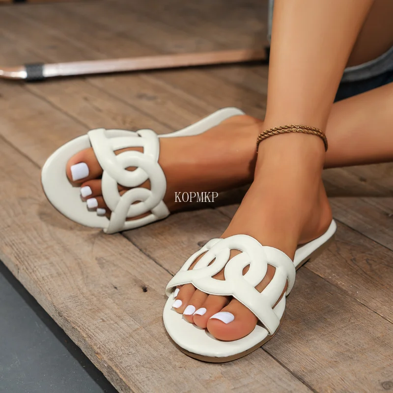 Fashion Ladies Slippers Summer Decorative Round Toe Hollow Out Outer Wear Flat Slippers Soft Bottom Seaside Beach Flip-flops