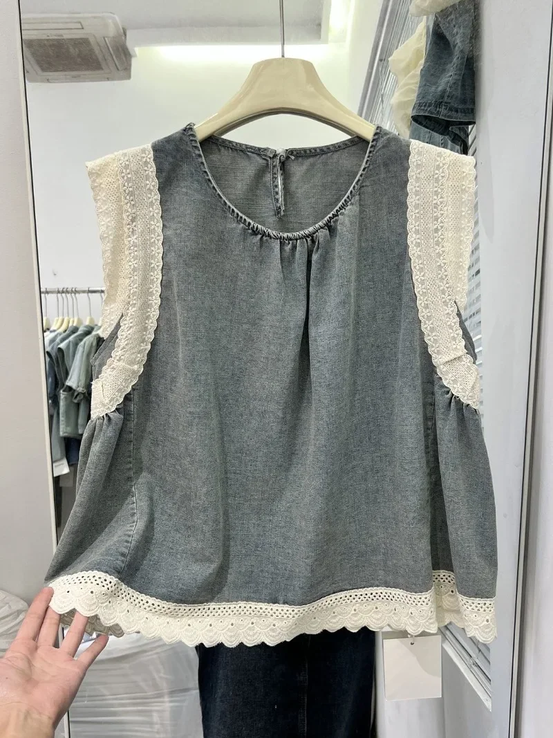 

Vintage Lace Patchwork Denim Blouses 2025 Summer New O-neck Shirts Women Y2k Grunge Sleeveless Loose Blusas De Mujer
