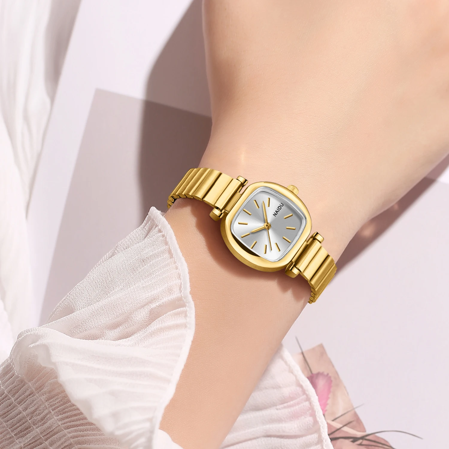 Women's Stainless Steel Strap Artistic and Versatile Retro Quartz Watch