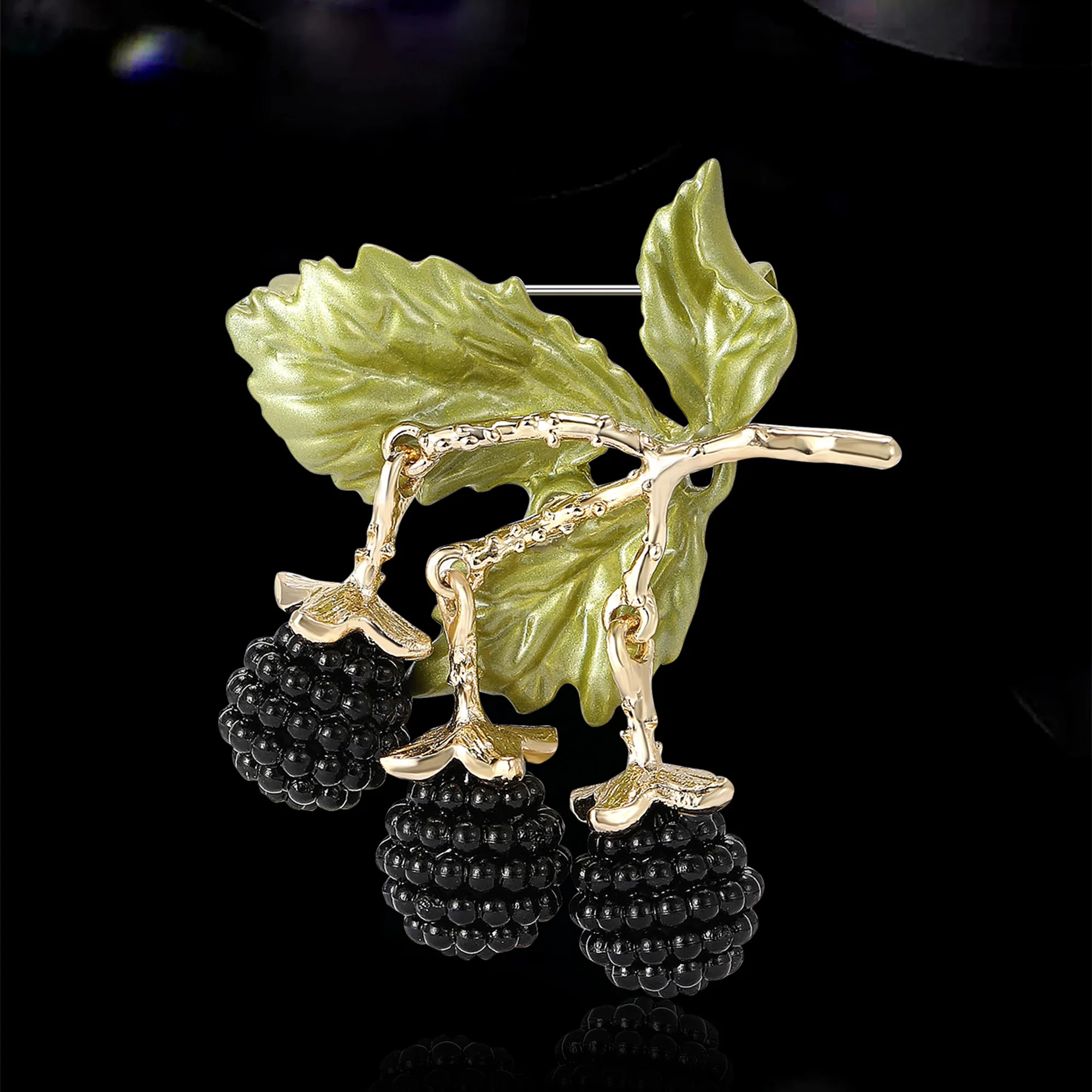 Rhinestone Blackberry Pendant Brooch for Women Unisex Enamel Fruit Plant Pin Event Party Backpack Decoration Clothes Accessories