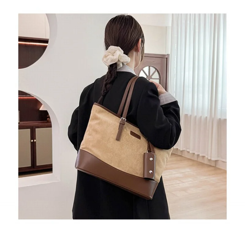 Bolsa mensageiro feminina feita de couro com estampa de cobra, elegante, bali, sofisticada, duradoura, espaçosa, estilo macio ​