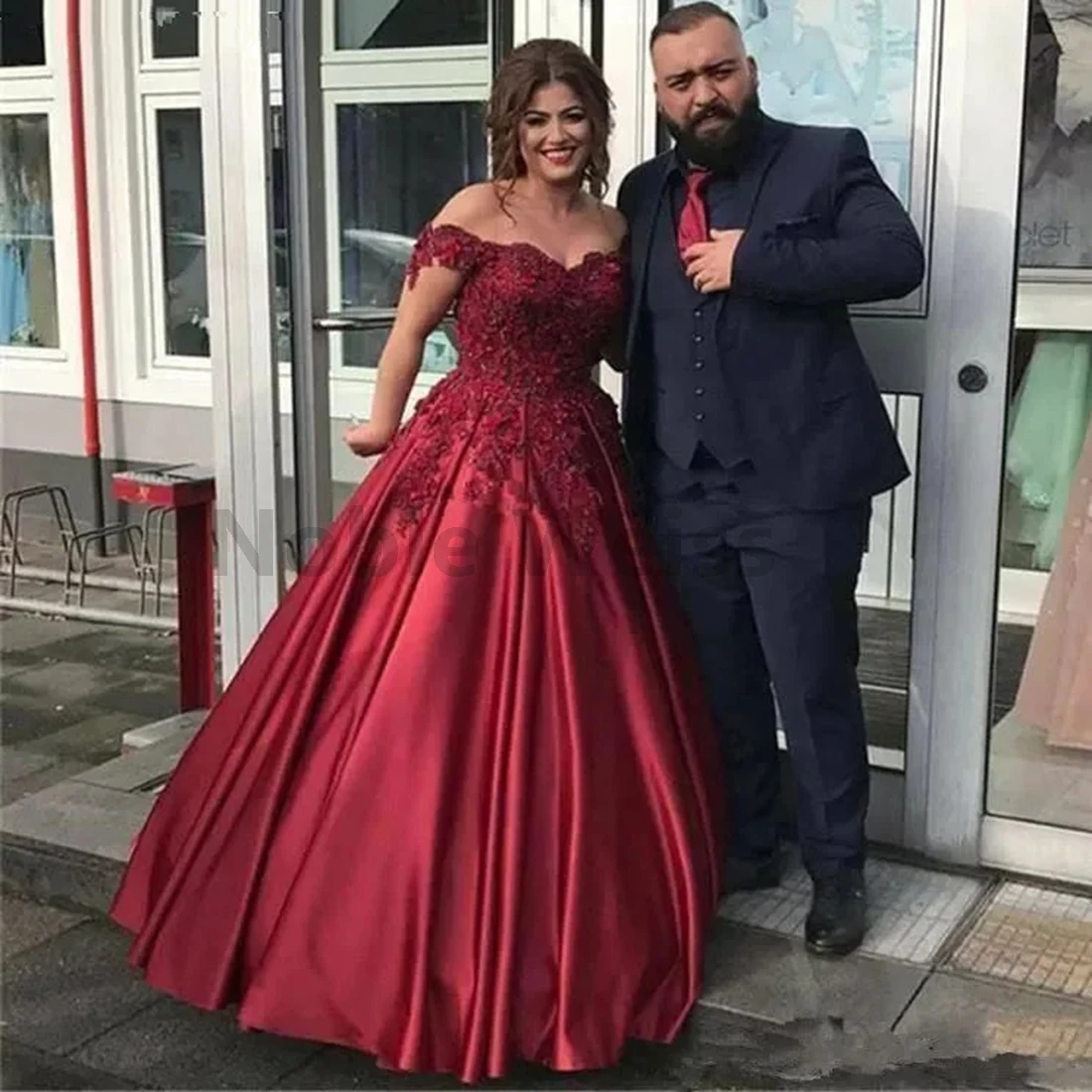 Off The Shoulder Evening Dresses Appliques A-Line Satin Robe De Soiree Ball Gown for Women Customized