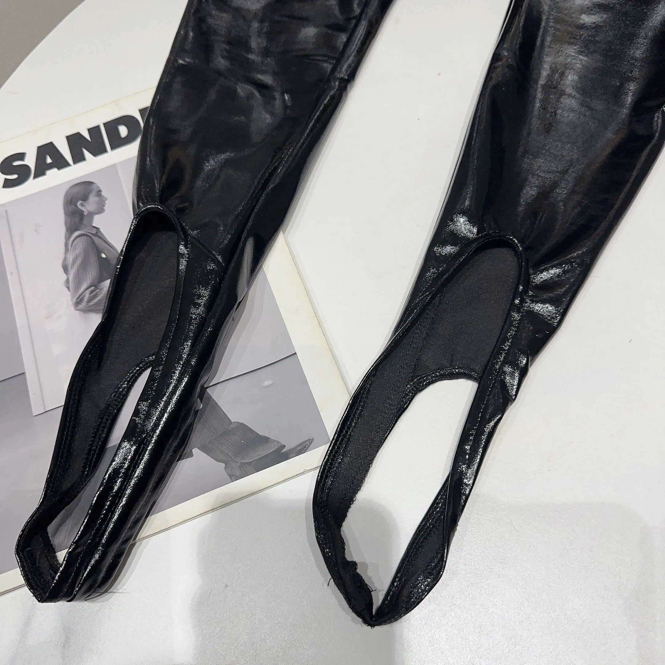 ini Leggings in pelle 2023 Autunno New Sle Street Faion Nightclub Calzature da donna sexy Pantaloni lunghi Design sottile Strato base