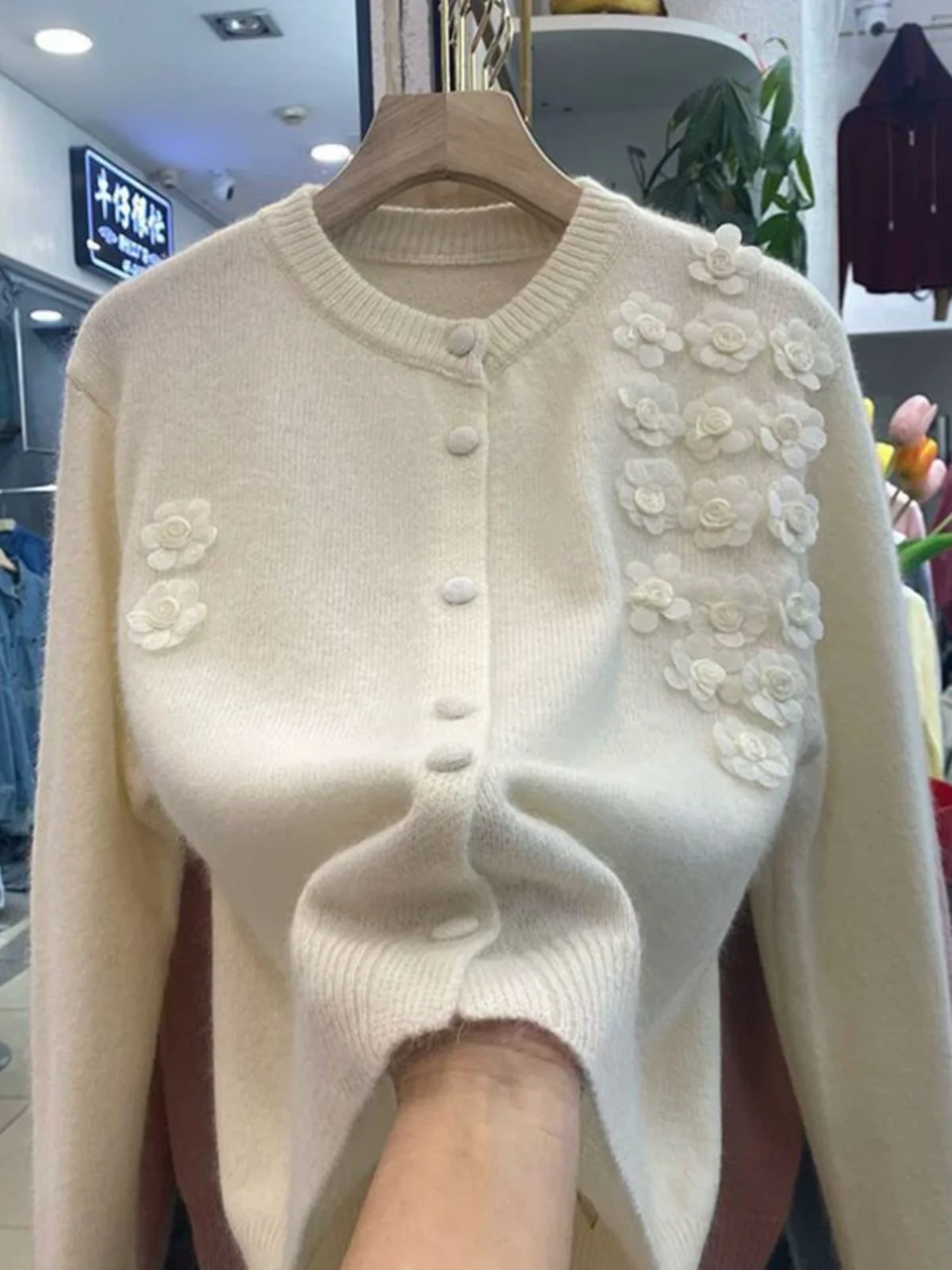 سترة نسائية محبوكة بأكمام طويلة على طراز شانيل، سترة نسائية للخريف، قمة فريدة من نوعها مع تصميم زهرة ثلاثية الأبعاد، مقاس فضف... #4