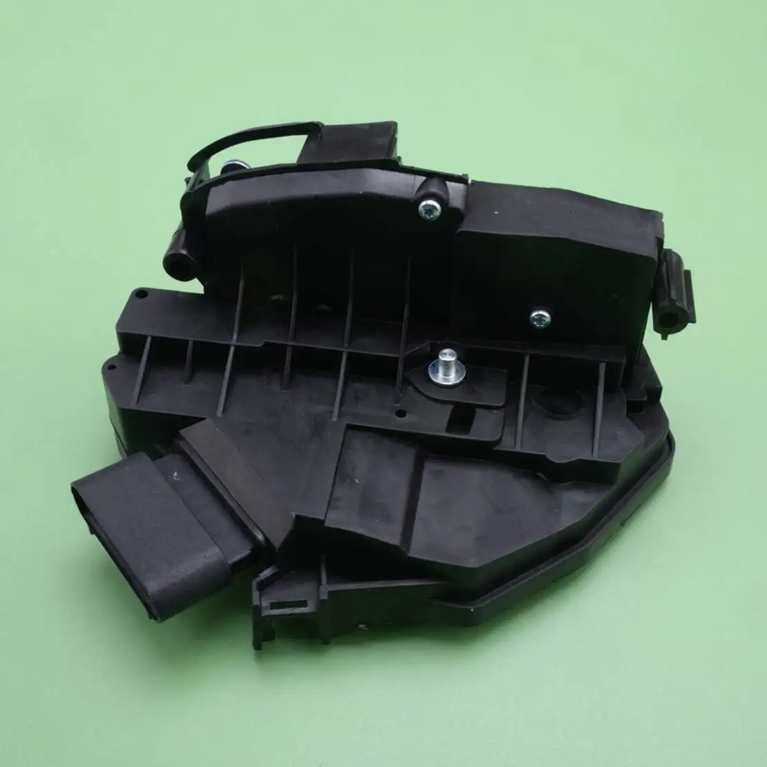 

BF6A-F26412-AD Привод замка задней правой двери, черный, подходит для Ford Fiesta Focus Fusion Escape Edge Lincoln MKX MKZ 2015 2016