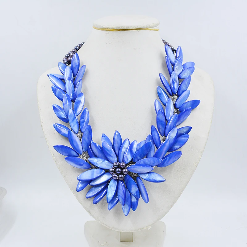 

Fashion Pearl Jewelry - Royal Blue Flower Freshwater Pearl Necklace For Wedding Or Party 20"