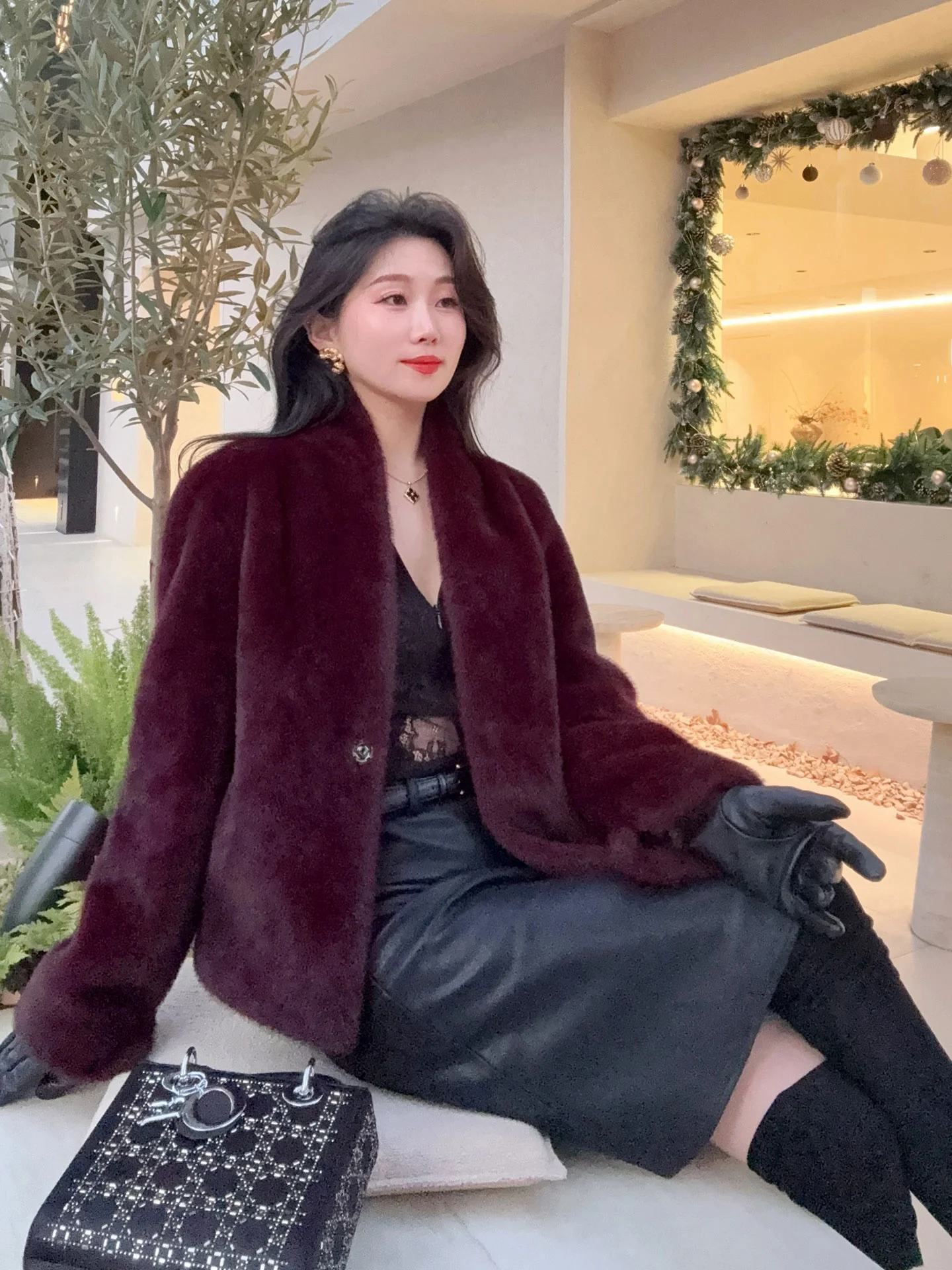 

Yang Xiao Jing Luxury Fur Collar Gold Mink Coat Women's Winter New Sle High Faion Ele Inteated Plu Coat Jaet