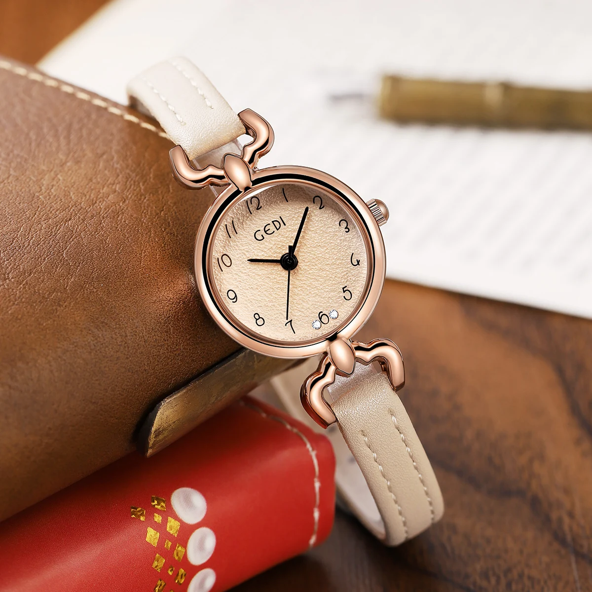Korean version of niche women's watch simple and thin fire pattern small dial leather strap watch quartz waterproof ladies watch