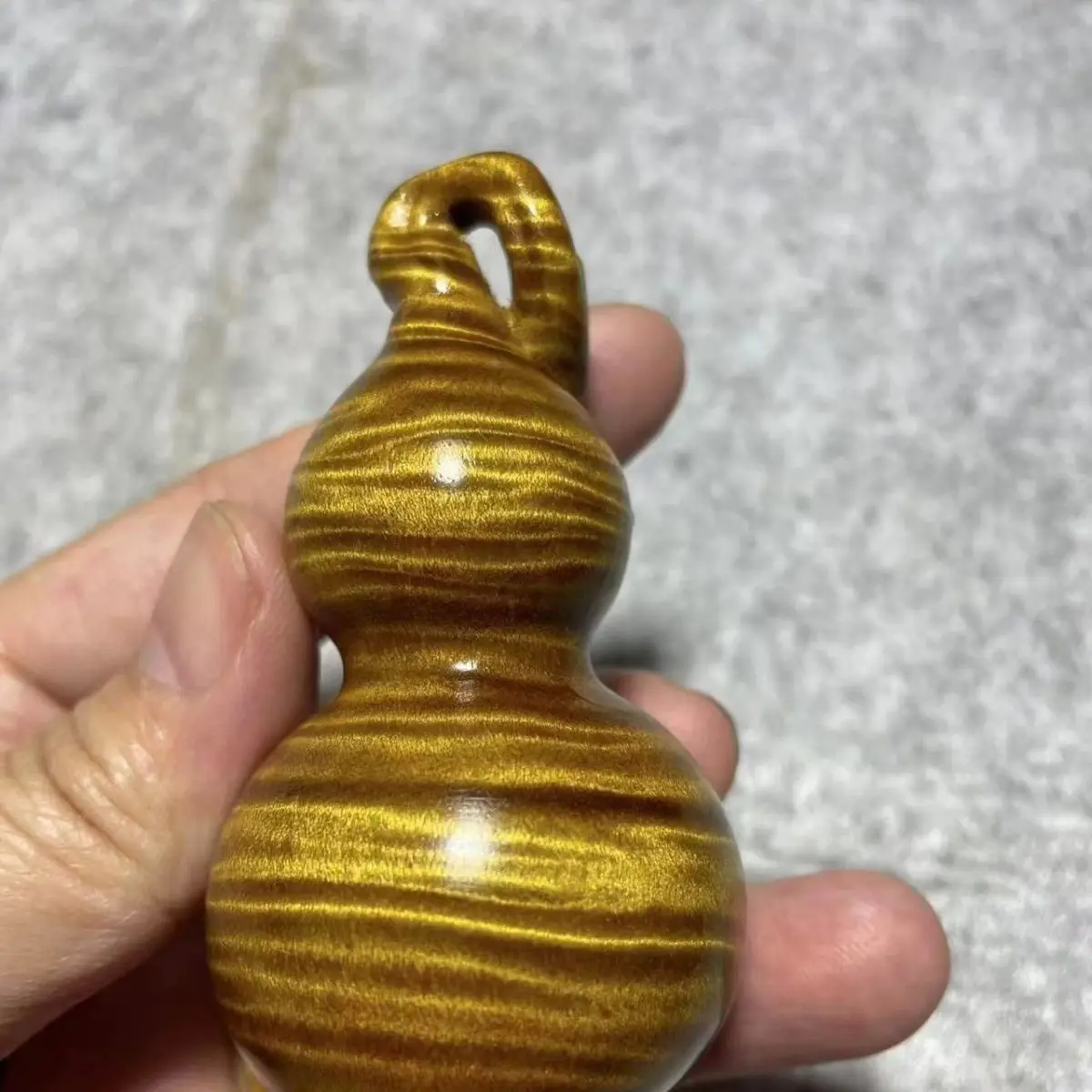 Golden Nanmu Wood Gourd Hand Piece Natural Water‑Ripple Grain Hand‑Carved Sculpture Collectible Desktop Christmas Gift Ornament