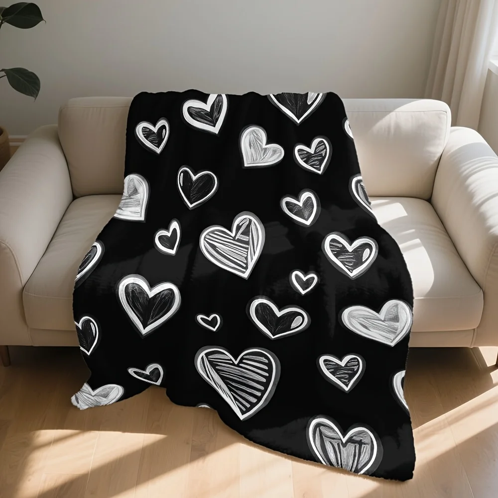 1pc Vintage Heart Print Flannel Throw Blanket - Soft, Warm, All-Season Cozy Wrap, Perfect for Bedroom Decor & Gifts, Black with