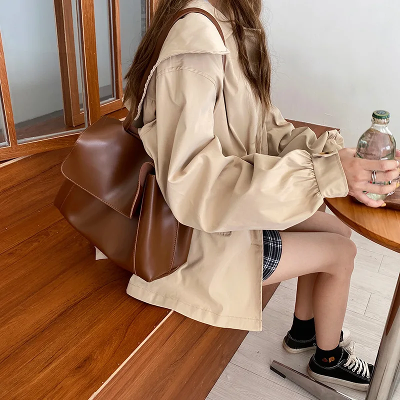 

TRSYPHXM new Large capacity bag 2024 autumn and winter new retro briefcase, female niche design, single shoulder crossbody bag