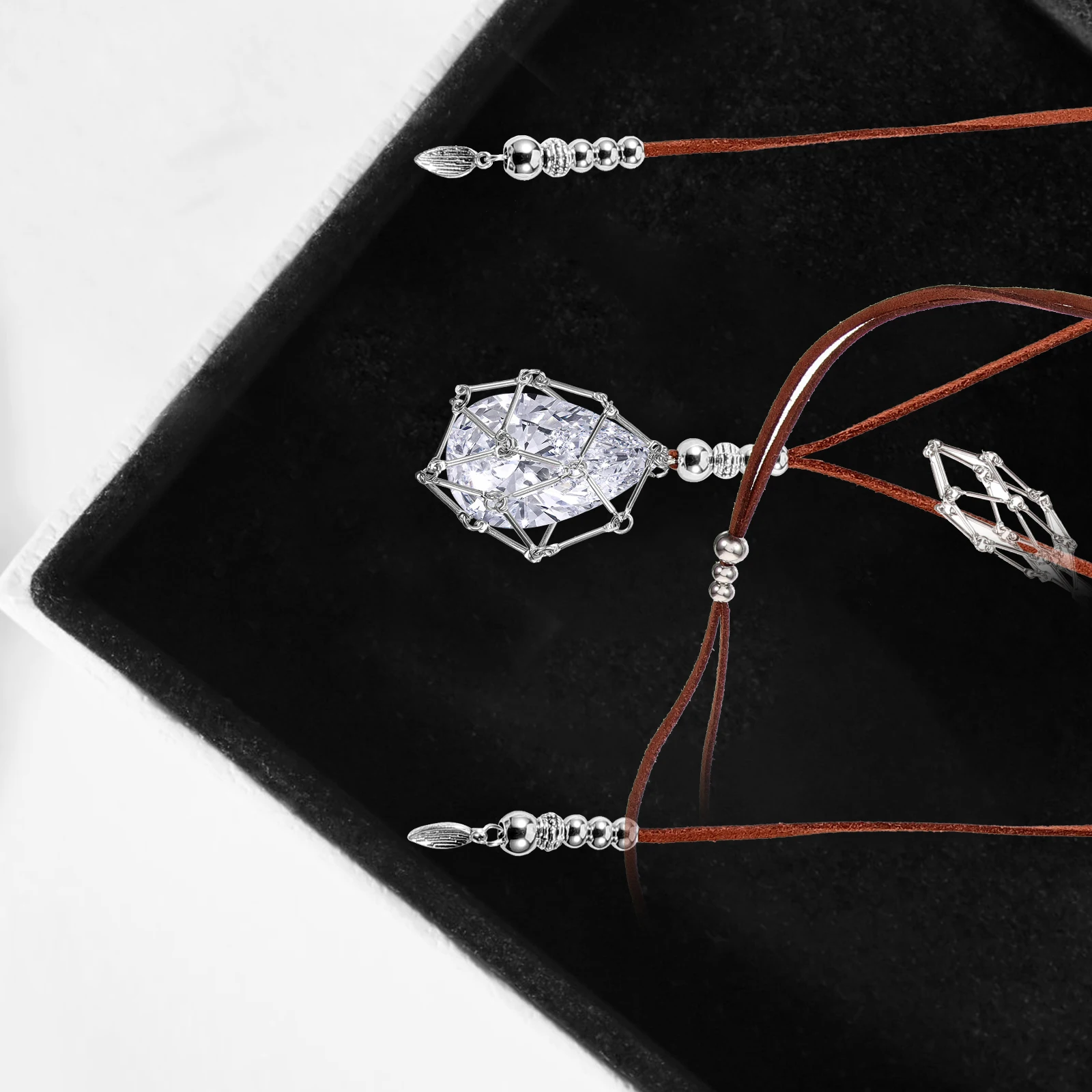 

Crystal Mesh Necklace Empty Stone Holder Pendant Cord Cage for Crystals Man
